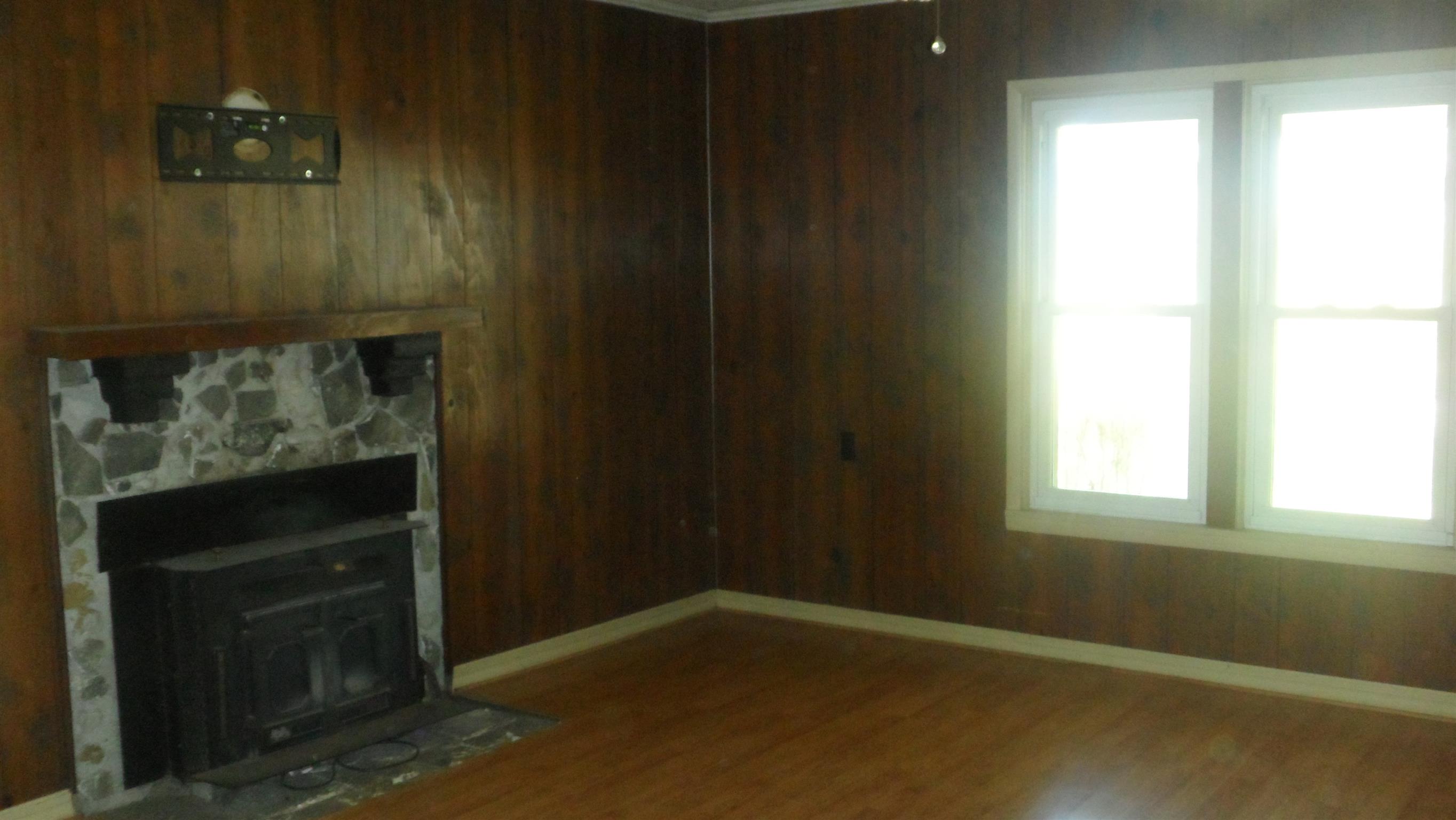 1147 Hennessee Bridge Road Rock Island, TN 38581 - Photo 9 of 14 Gallery Image 9