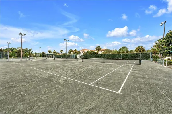 $549,900 | 104 Glen Eagle Circle, Naples, FL 34104