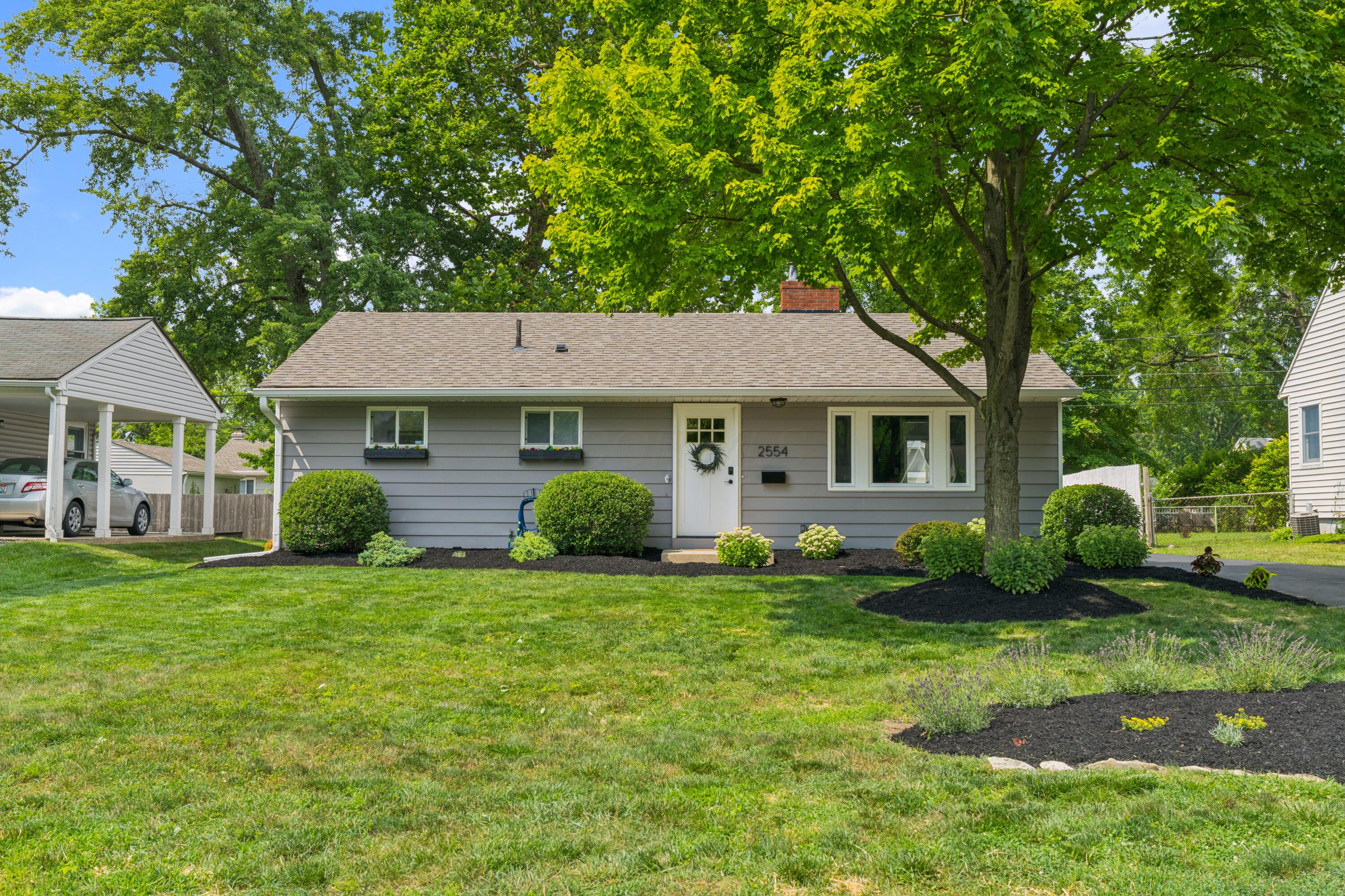 2554 Nottingham Road Columbus, OH 43221 - Photo 2 of 61 Front of Home