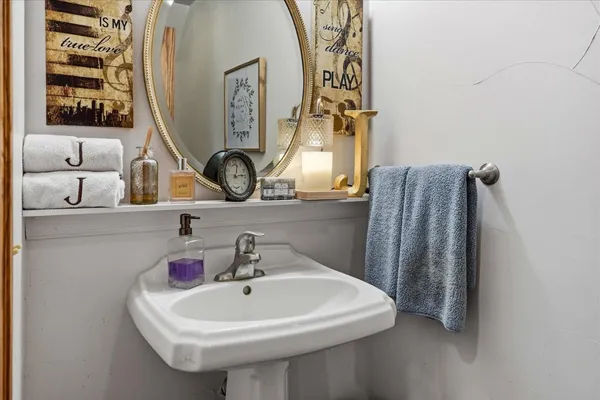 $499,900 | 38076 Pine Meadow Lane, Oakhurst, CA 93644