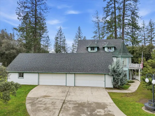 $499,900 | 38076 Pine Meadow Lane, Oakhurst, CA 93644