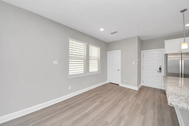 $2,539 | 5300 Berkeley Knl Circle, Unit 203, Richmond, TX 77407