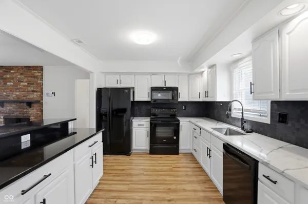 $3,800 | 512 Lexington Boulevard, Carmel, IN 46032