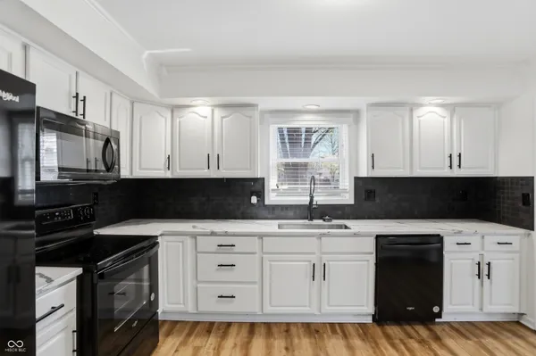 $3,800 | 512 Lexington Boulevard, Carmel, IN 46032