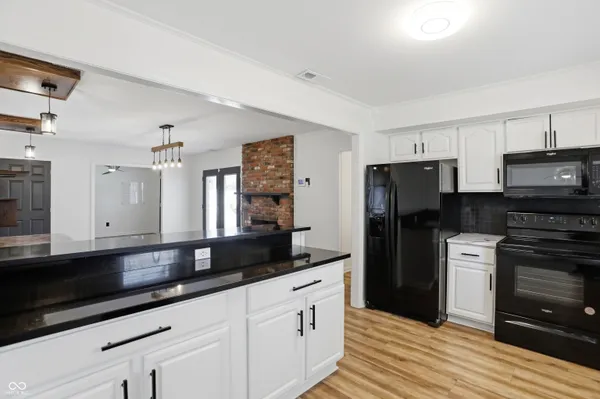 $3,800 | 512 Lexington Boulevard, Carmel, IN 46032