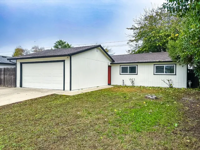 $369,900 | 5276 Aspen Way, Olivehurst, CA 95961