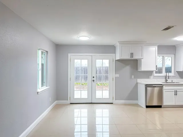 $369,900 | 5276 Aspen Way, Olivehurst, CA 95961