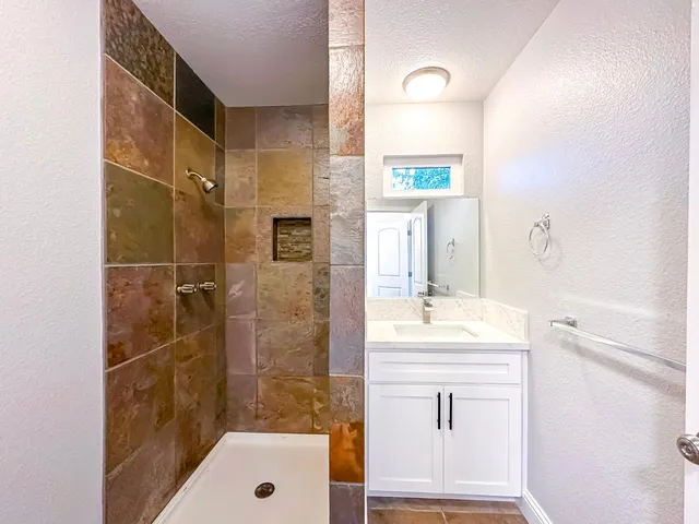 $369,900 | 5276 Aspen Way, Olivehurst, CA 95961