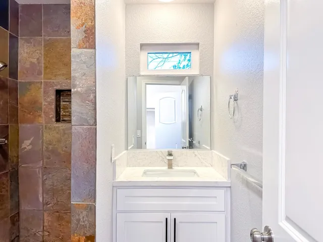 $369,900 | 5276 Aspen Way, Olivehurst, CA 95961