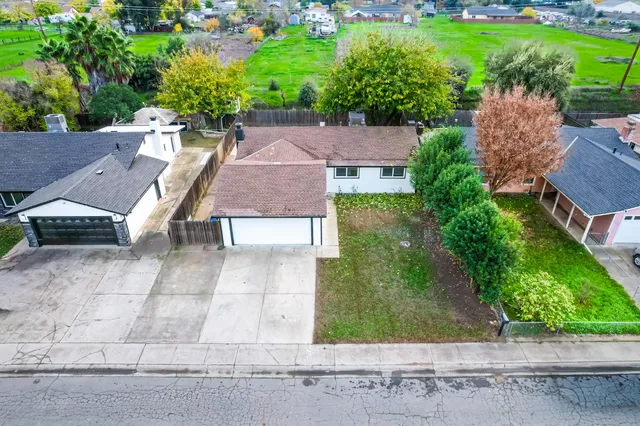 $369,900 | 5276 Aspen Way, Olivehurst, CA 95961