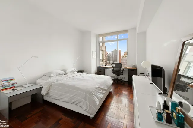 $1,250,000 | 2373 Broadway, Unit 1610 | Upper West Side