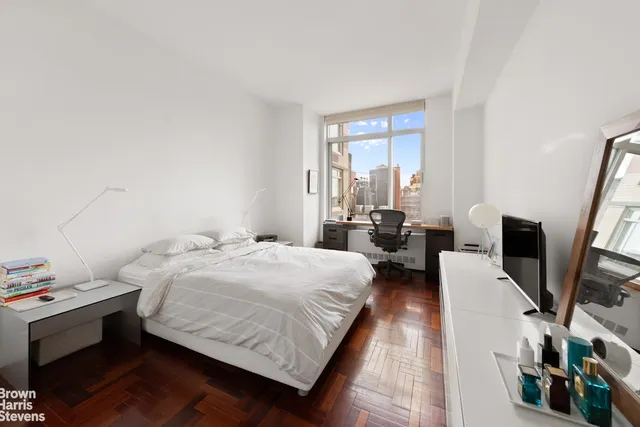 $1,250,000 | 2373 Broadway, Unit 1610 | Upper West Side
