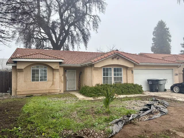 $337,000 | 1900 East College Avenue, Visalia, CA 93292