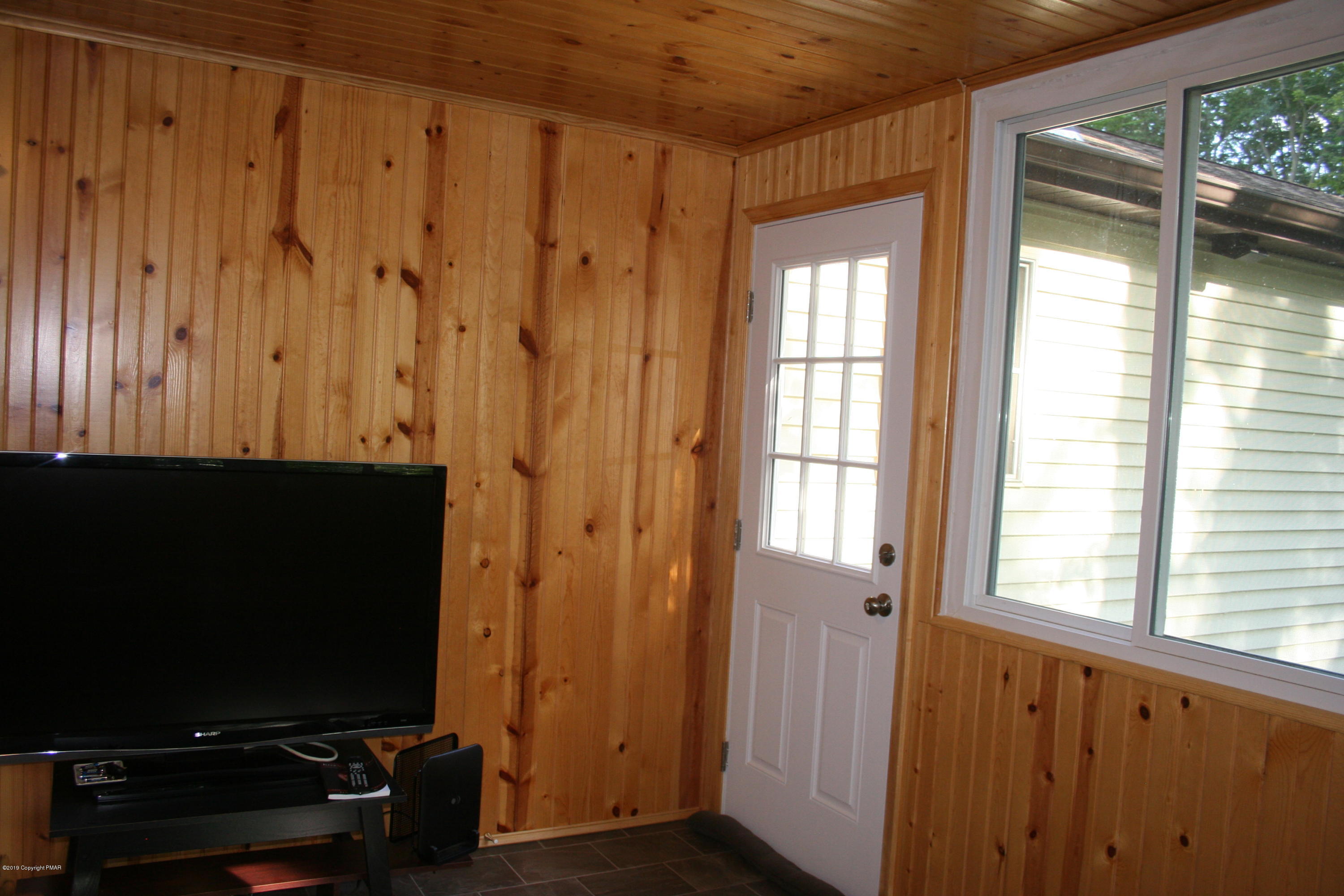 7614 Sawmill Road Tobyhanna, PA 18466 - Photo 19 of 37 IMG_8044