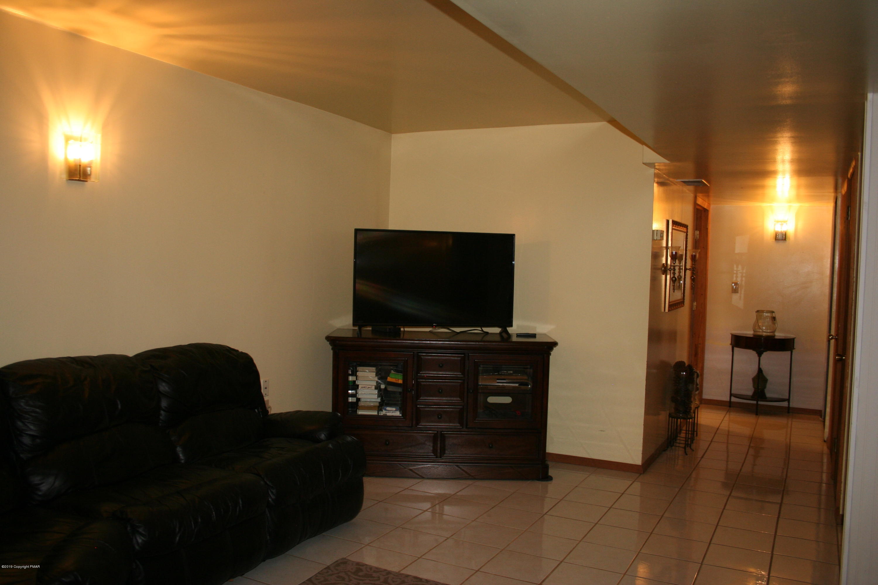 7614 Sawmill Road Tobyhanna, PA 18466 - Photo 31 of 37 IMG_8099
