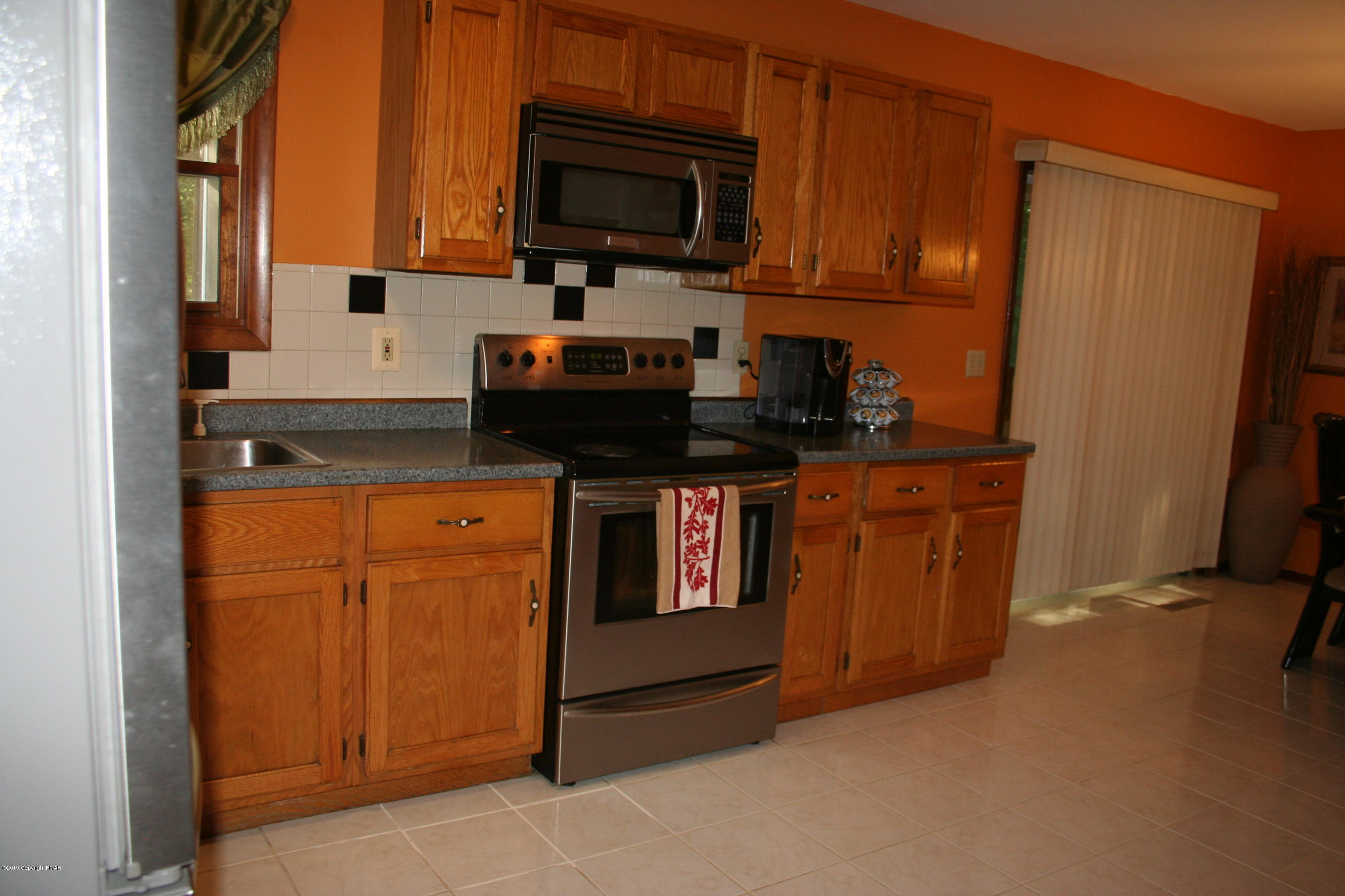 7614 Sawmill Road Tobyhanna, PA 18466 - Photo 8 of 37 IMG_8080