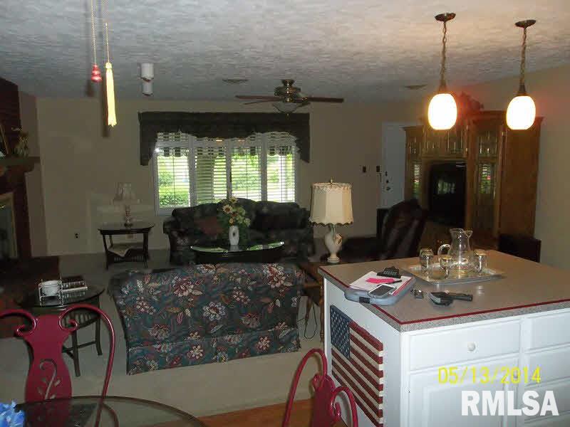 1072 Crystal Road West Frankfort, IL 62896 - Photo 11 of 26 Gallery Image 11