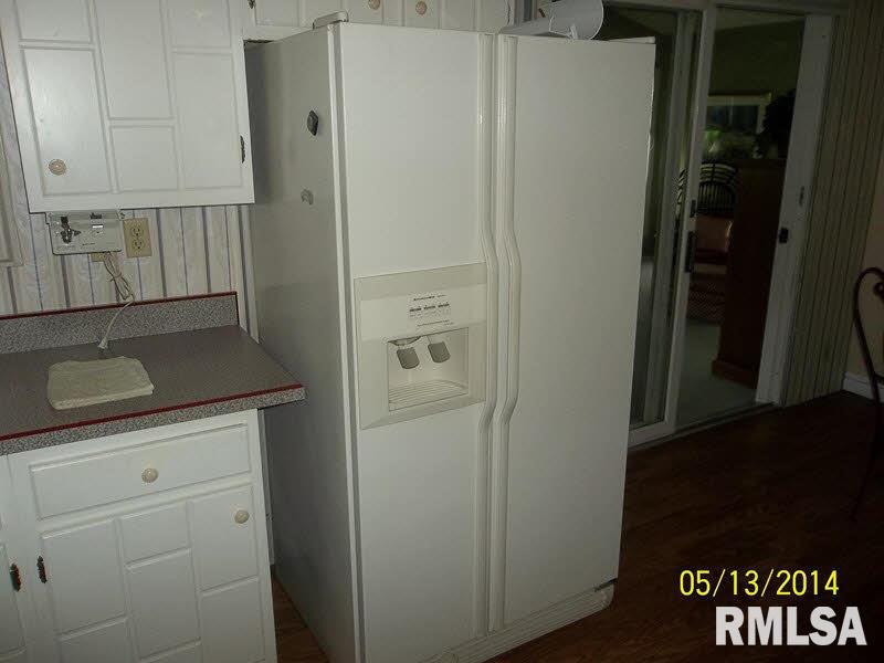 1072 Crystal Road West Frankfort, IL 62896 - Photo 14 of 26 Gallery Image 14