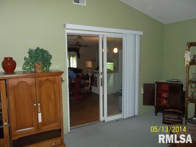 1072 Crystal Road West Frankfort, IL 62896 - Photo 18 of 26 Gallery Image 18
