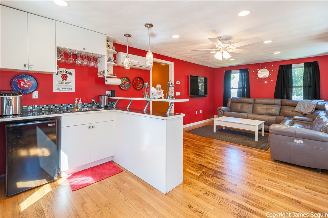 9 Continental Road Smithfield, RI 02828 - Photo 11 of 21