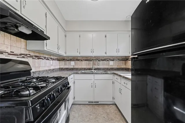 $194,500 | 303 West Marcia Avenue, Independence, MO 64050