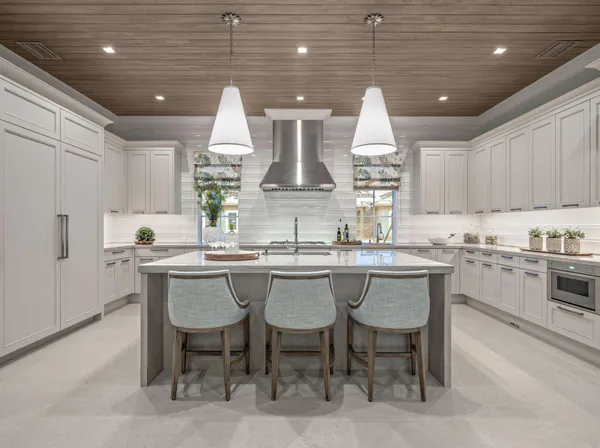 $4,995,000 | 2913 Bluewater Cove, Gulf Stream, FL 33483