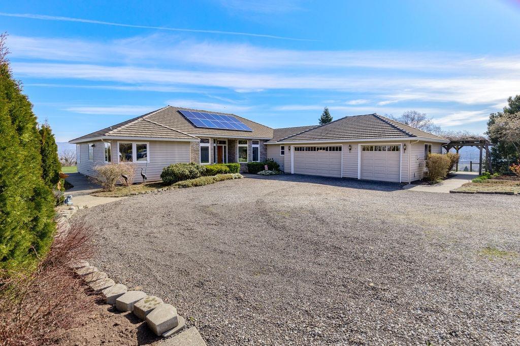 6601 Pioneer Road Medford, OR 97501 - Photo 6 of 35 Additional Photo
