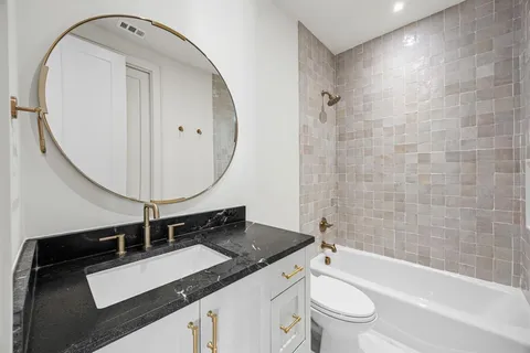 $5,995,000 | 4021 Southwestern Boulevard, University Park, TX 75225