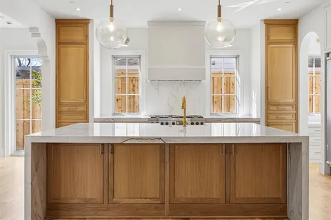 $5,995,000 | 4021 Southwestern Boulevard, University Park, TX 75225