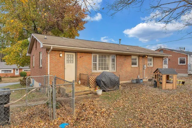 $240,000 | 5708 Sierra Drive, Roanoke, VA 24012