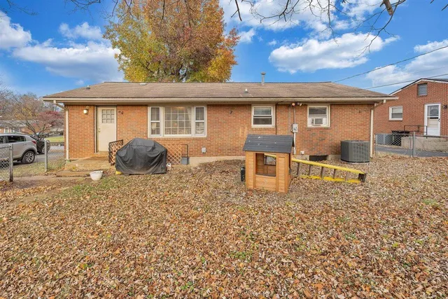 $240,000 | 5708 Sierra Drive, Roanoke, VA 24012