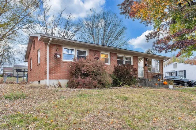 $240,000 | 5708 Sierra Drive, Roanoke, VA 24012