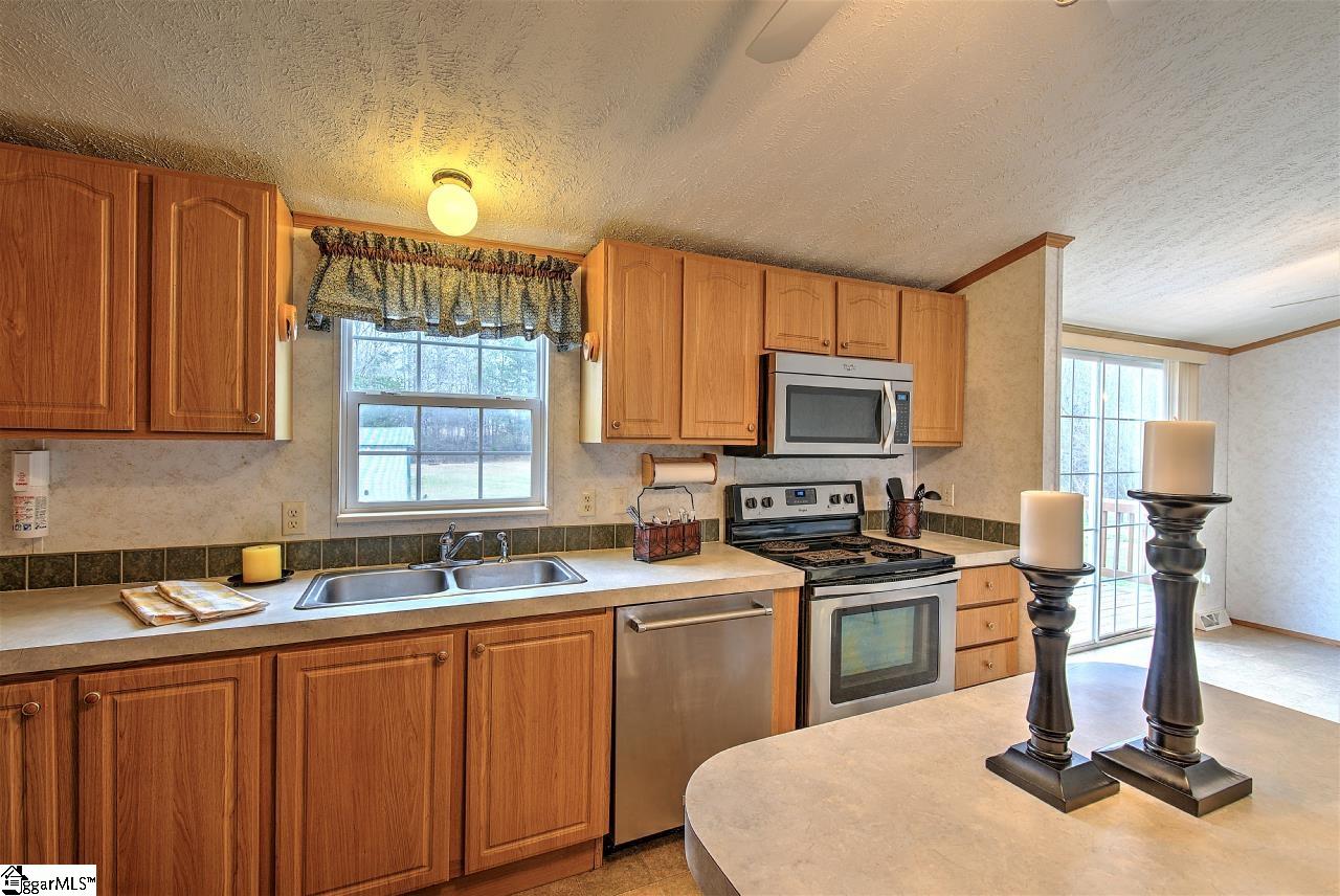 3687 Pennington Road Greer, SC 29651 - Photo 14 of 35