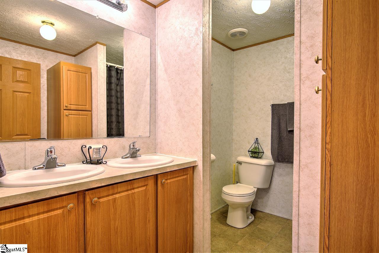 3687 Pennington Road Greer, SC 29651 - Photo 23 of 35