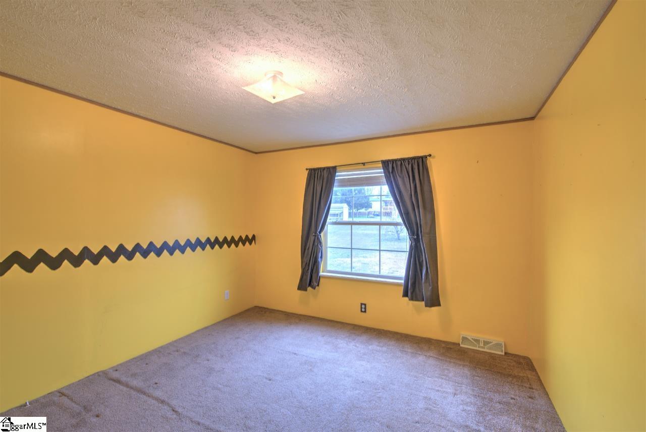 3687 Pennington Road Greer, SC 29651 - Photo 26 of 35