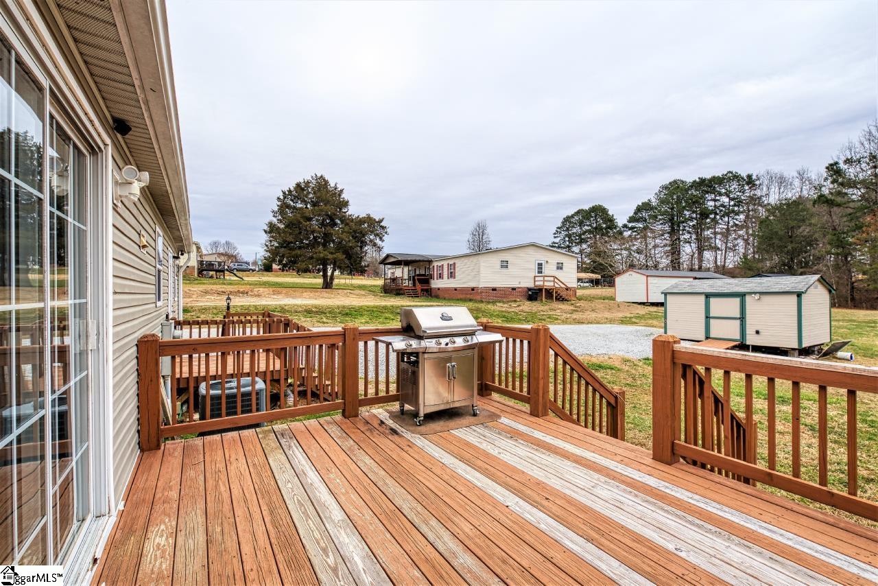 3687 Pennington Road Greer, SC 29651 - Photo 32 of 35