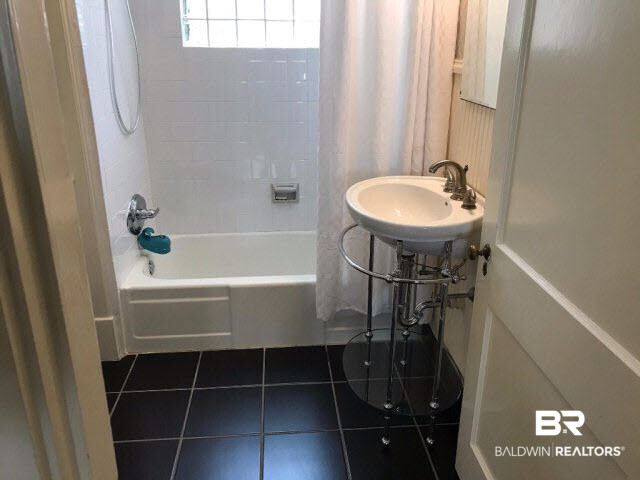105 Florence Place Mobile, AL 36607 - Photo 13 of 22 Gallery Image 13