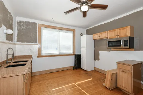 $199,900 | 2316 North Grant Boulevard, Milwaukee, WI 53210