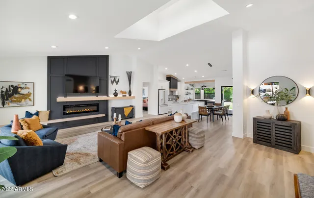 $14,995 | 10333 East Caron Street, Scottsdale, AZ 85258