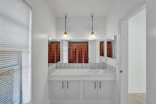 $5,850 | 280 Northeast Spanish Court, Unit 280, Boca Raton, FL 33432