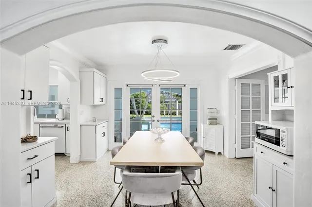 $5,850 | 280 Northeast Spanish Court, Unit 280, Boca Raton, FL 33432