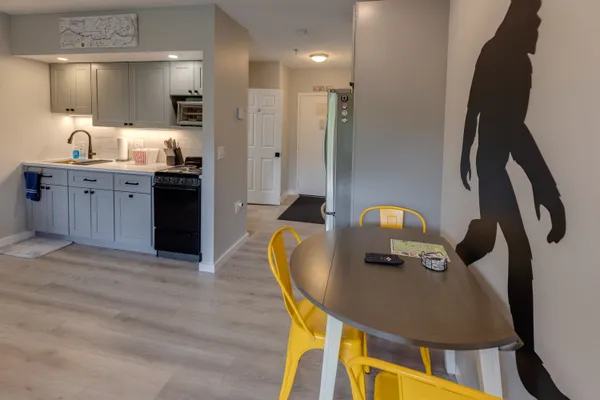 $290,900 | 36 Lodge Road, Unit C102, Lincoln, NH 03251