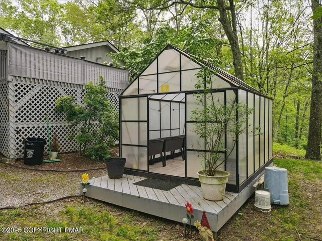 $615,000 | 202 Remuda Drive, Hawley, PA 18428