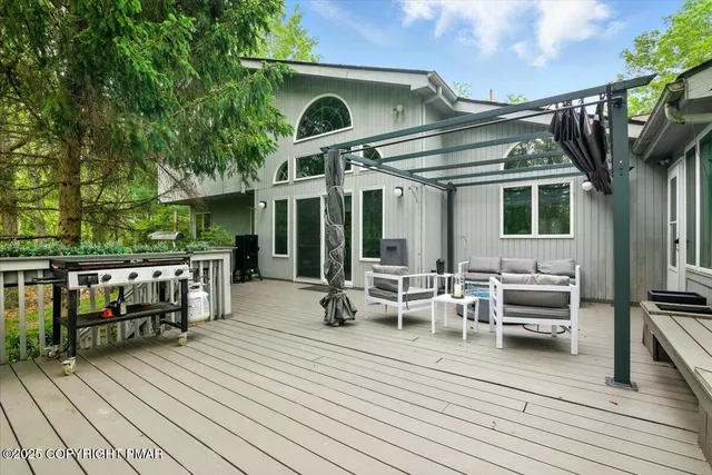 $615,000 | 202 Remuda Drive, Hawley, PA 18428