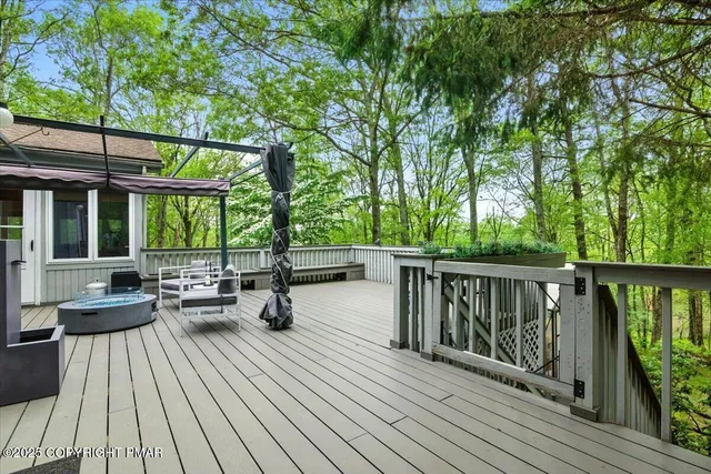 $615,000 | 202 Remuda Drive, Hawley, PA 18428