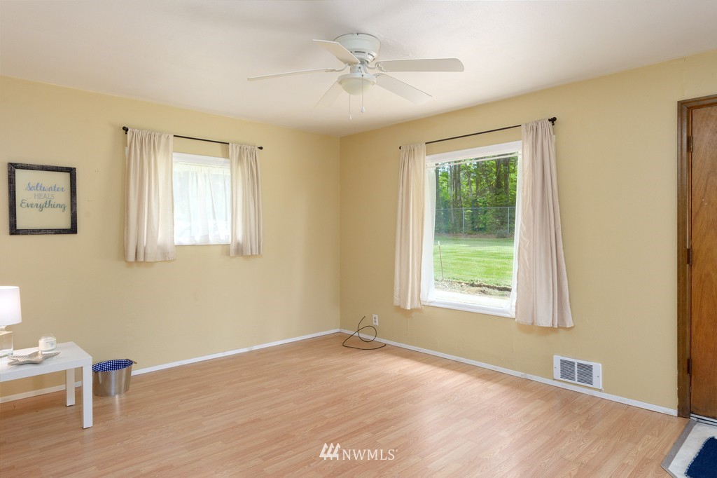 1175 Darling Road Northwest Bremerton, WA 98311 - Photo 19 of 24 Gallery Image 19