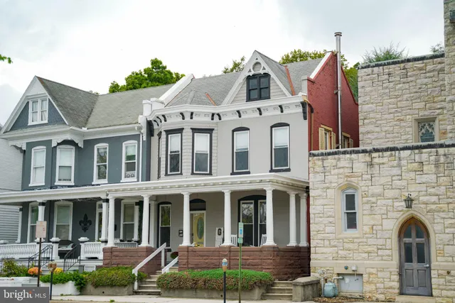 $235,000 | 125 East 3rd Street, Lewistown, PA 17044
