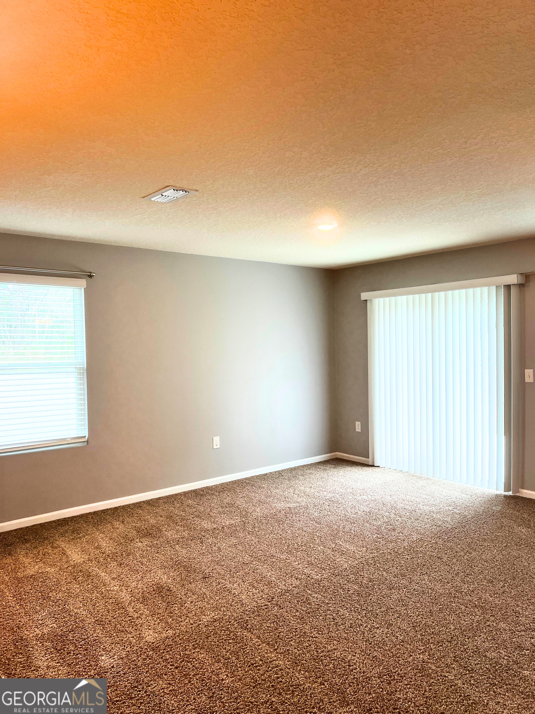 129 Holston Circle Kingsland, GA 31548 - Photo 17 of 25 an empty room with a window