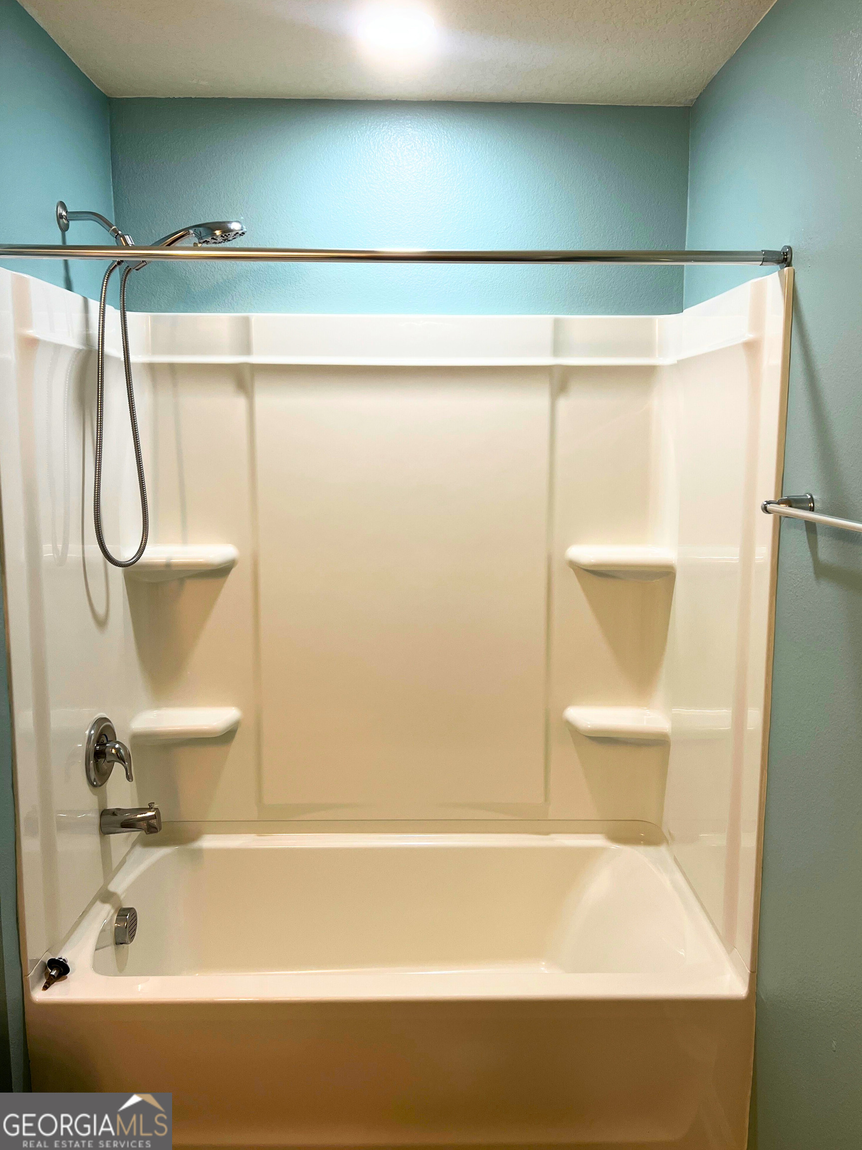 129 Holston Circle Kingsland, GA 31548 - Photo 5 of 25 a bathroom with a shower and a sink