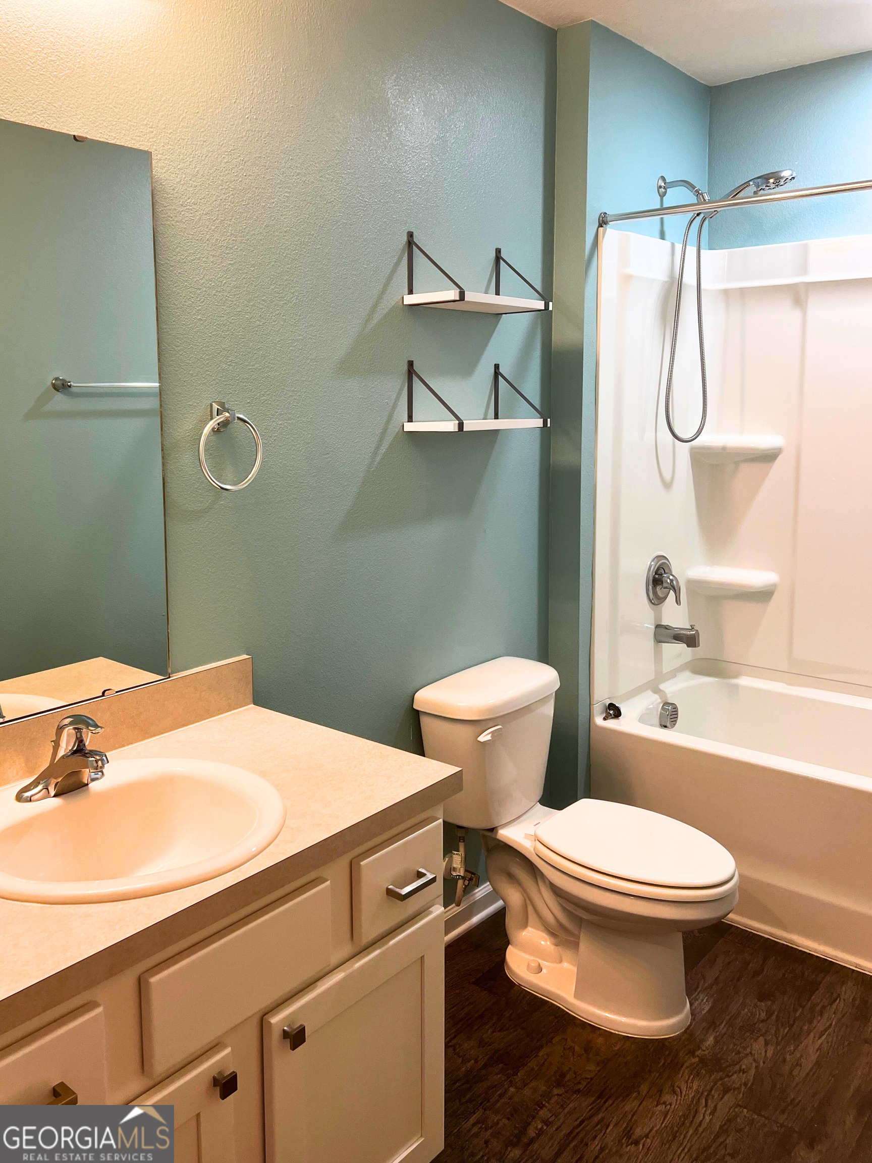 129 Holston Circle Kingsland, GA 31548 - Photo 6 of 25 a bathroom with a sink toilet and shower